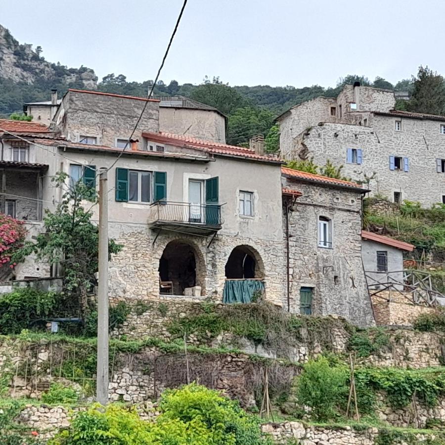 Ca Di Pippo "Tasso" Appartamento Ristrutturato اوركو فيغلينو المظهر الخارجي الصورة
